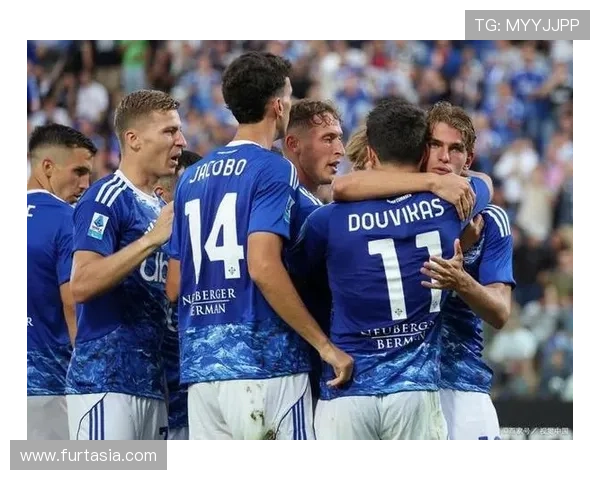 切尔西年轻阵容表现起伏，成绩稳定性成当前阶段主要考验